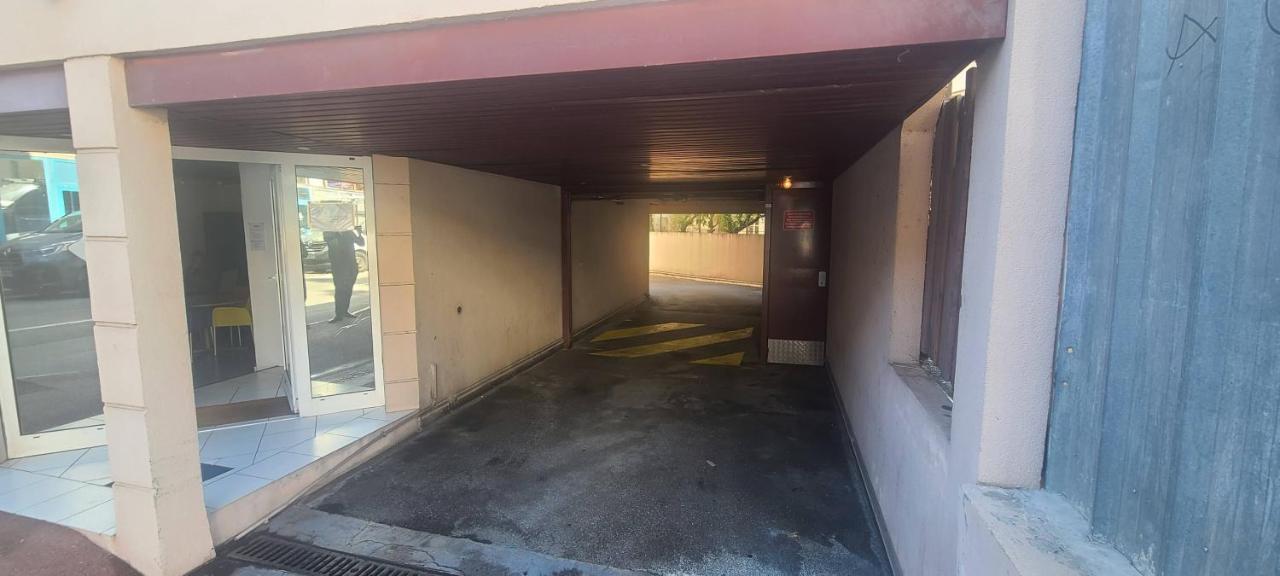 Apartment Luxe Vieil 75 M2 Avec Parking Plages A Pieds